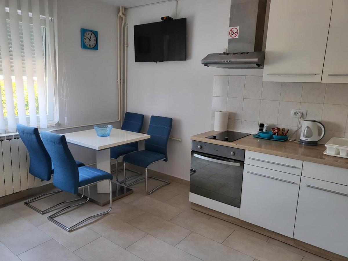 Vigo Apartman Pula Exteriör bild