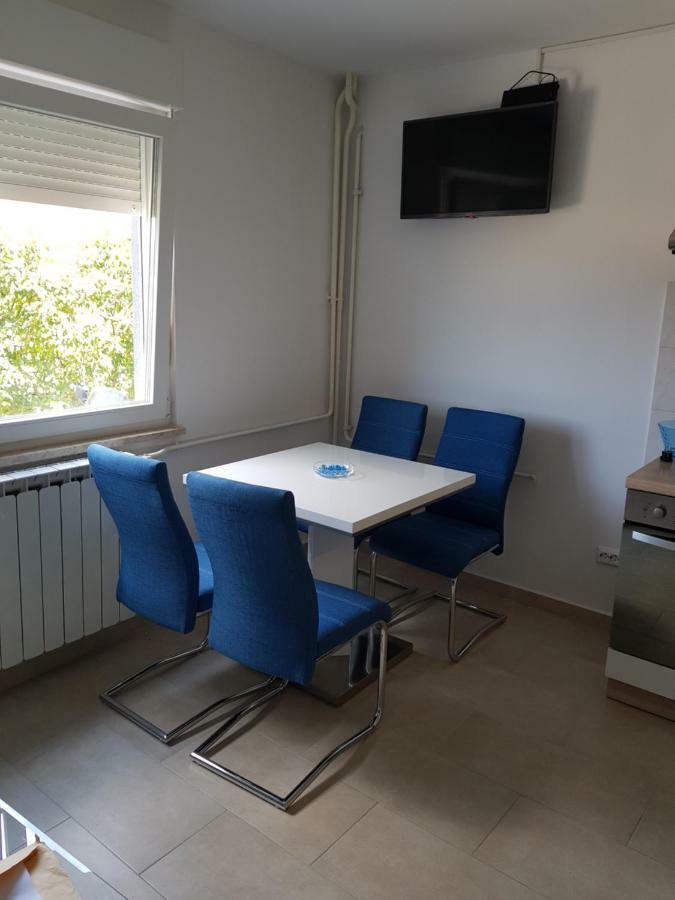 Vigo Apartman Pula Exteriör bild