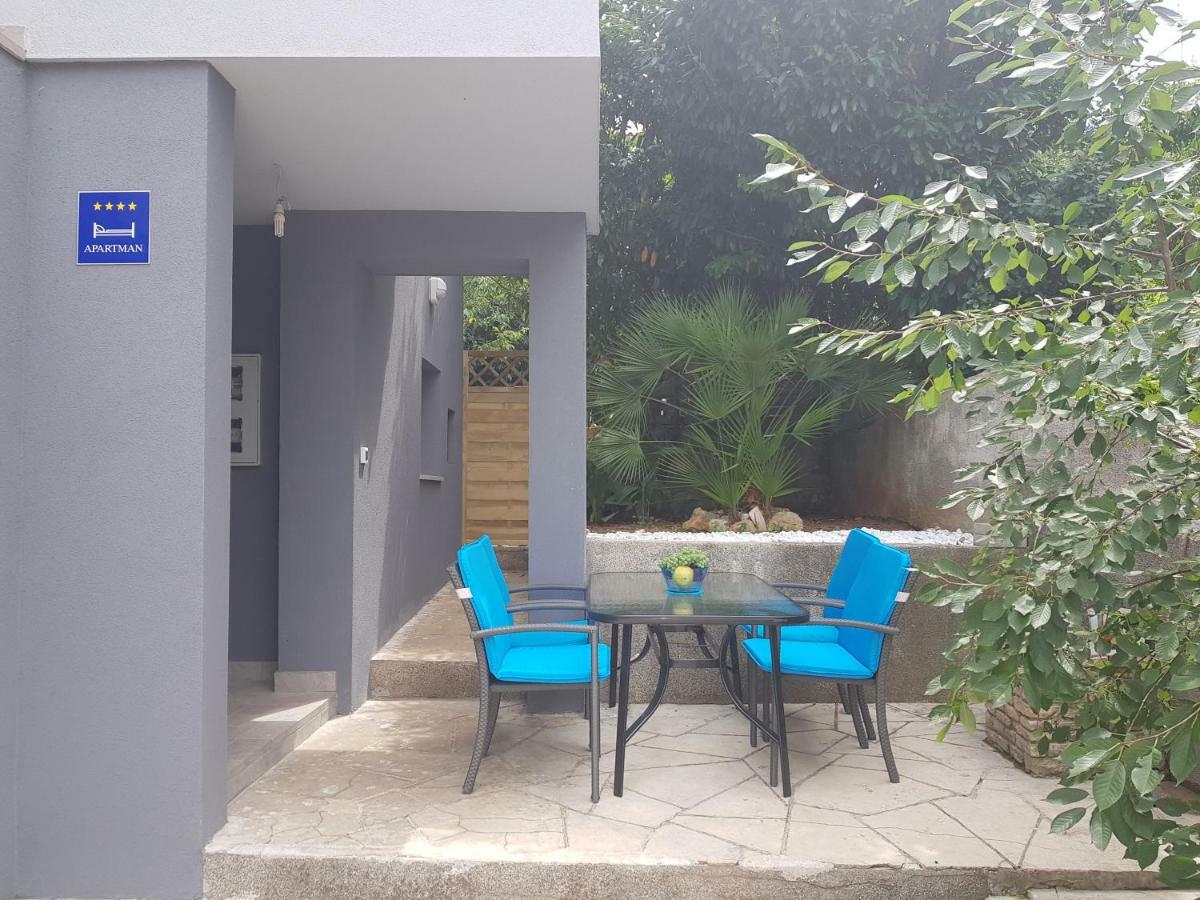 Vigo Apartman Pula Exteriör bild